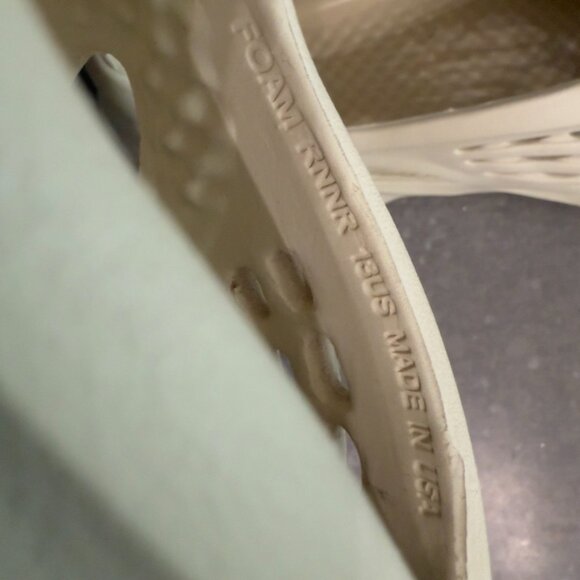 Adidas Yeezy Foam Runner “Sand” – Size 13 US - Picture 10 of 13